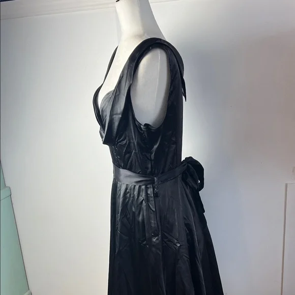 H&R Black Satin Cocktail Dress with sweetheart neckline and ribbon belt - Picture 4 of 11